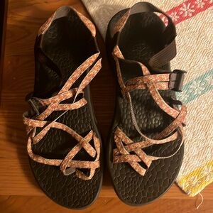 women’s chaco sandals  multicolor strappy size10. GREAT CONDITION!
